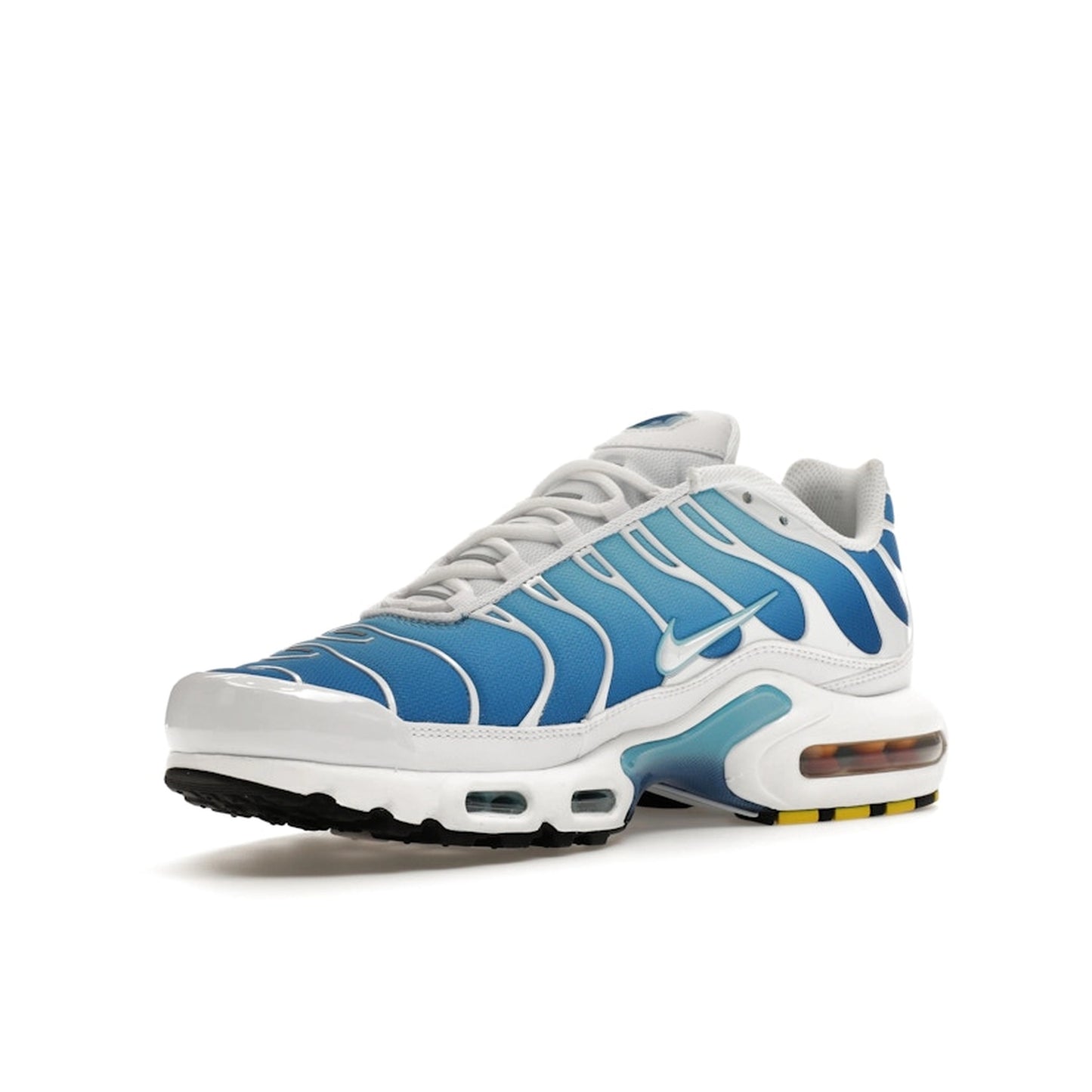 Nike Air Max Plus sneakers, front view, model 852630-411, in sky blue with black accents.