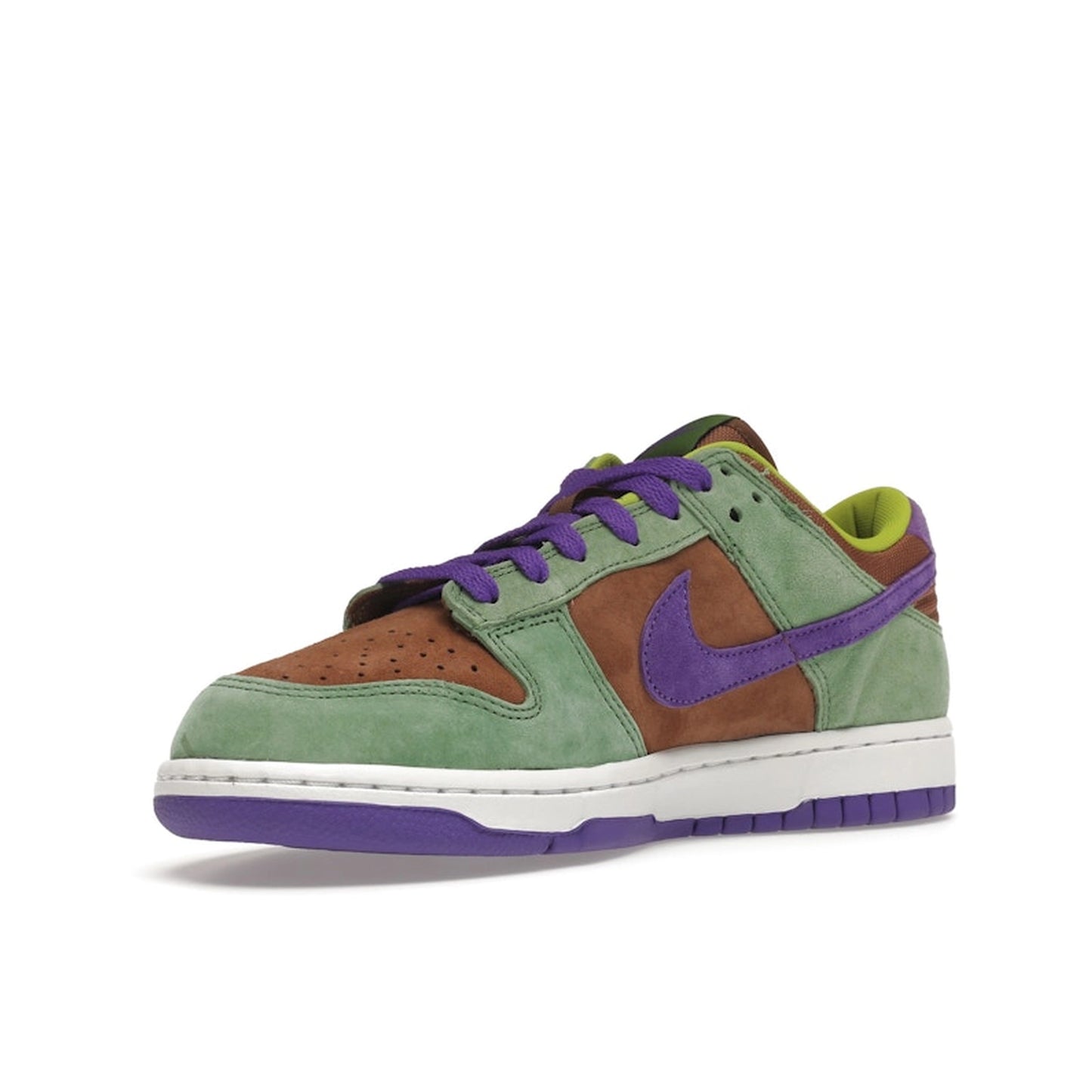 Nike Dunk Low Veneer 2020-2024 sneakers, front view, model DA1469-200 in brown, green, and purple.