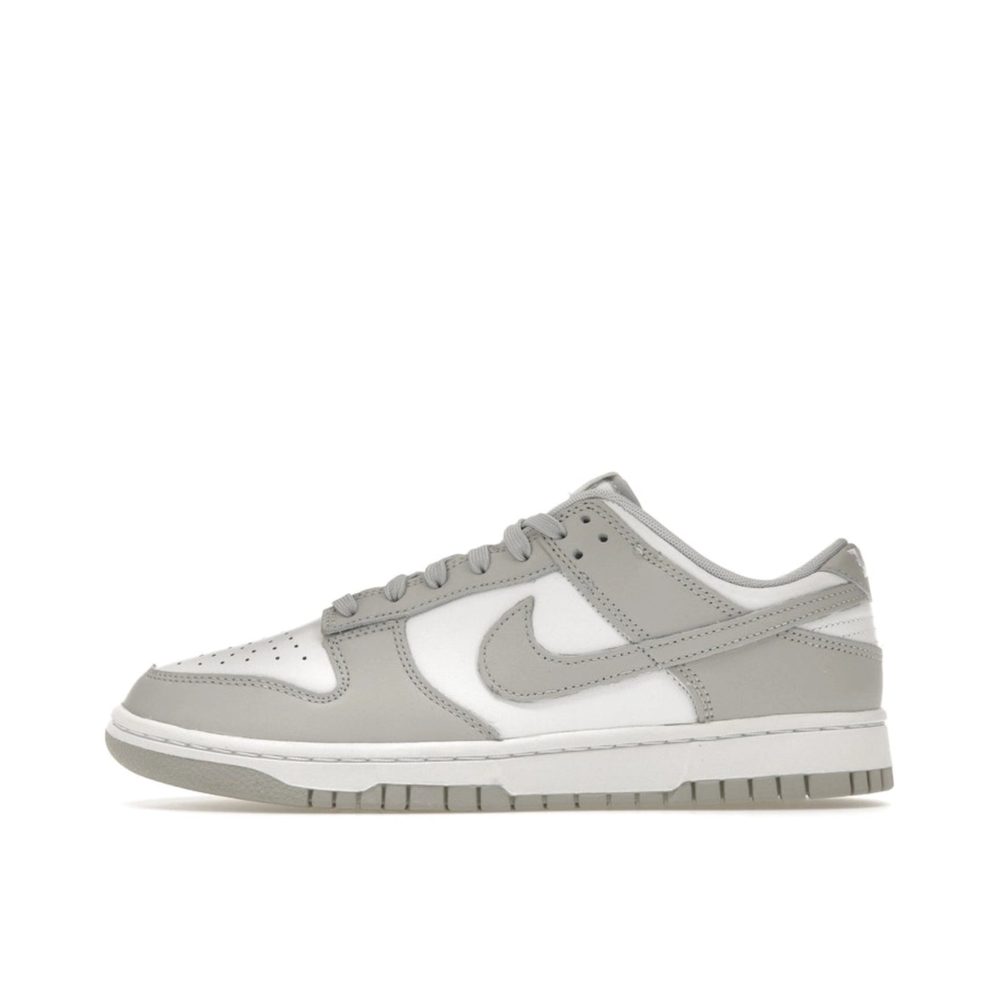 Nike Dunk Low sneakers in Grey Fog, side view, model DD1391-103 in grey and white.