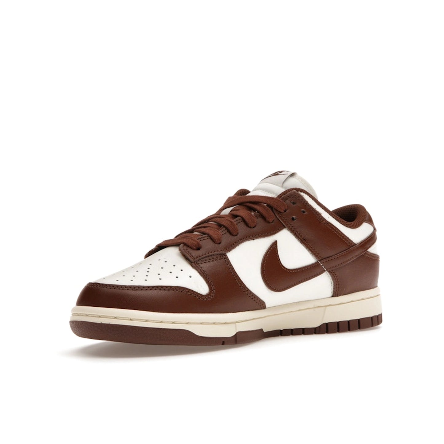 Nike Dunk Low Cacao Wow Women's sneakers, front view, model DD1503-124, in light brown with cream accents.