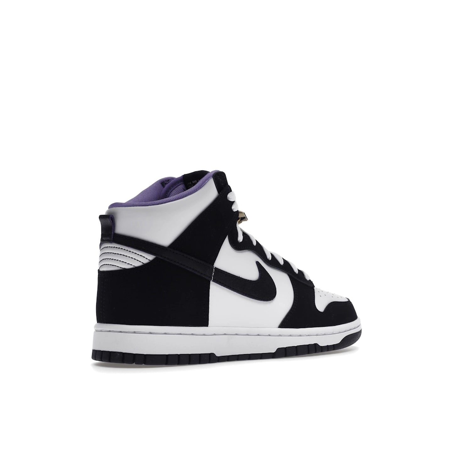 Nike Dunk High SE World Champs sneakers, back view, model DR9512-001 in black and white.