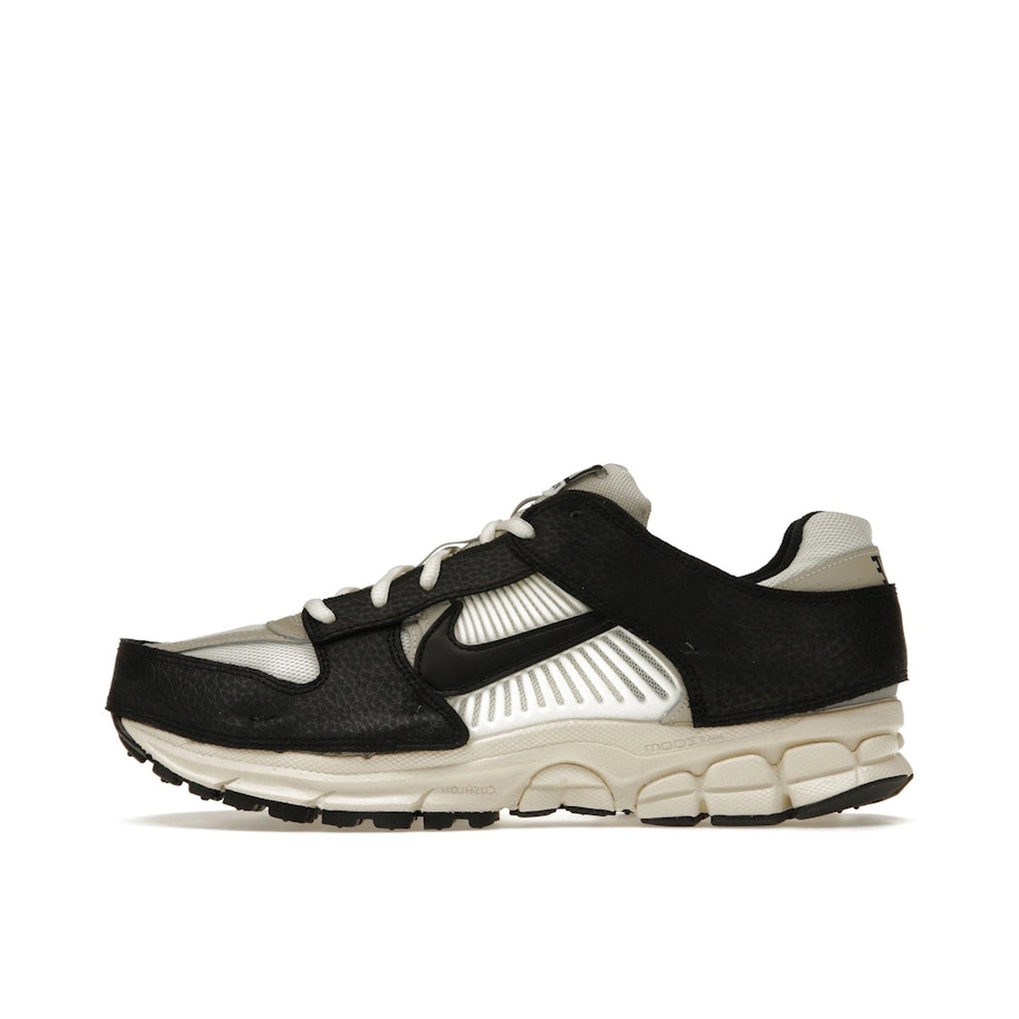 Nike Zoom Vomero 5 Timeless Panda Dunk Women's sneakers, side view, model FJ5474-133 in white with black details.