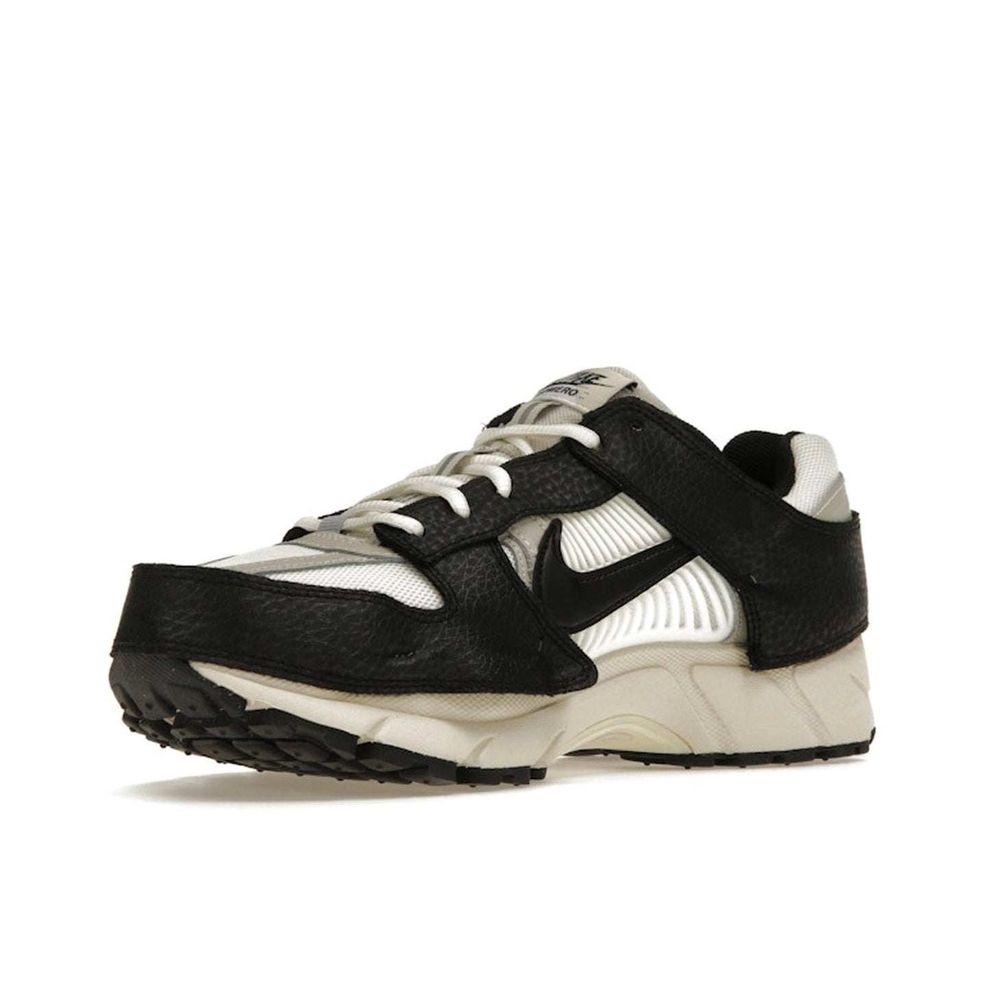 Nike Zoom Vomero 5 Timeless Panda Dunk Women's sneakers, front view, model FJ5474-133 in white with black details.