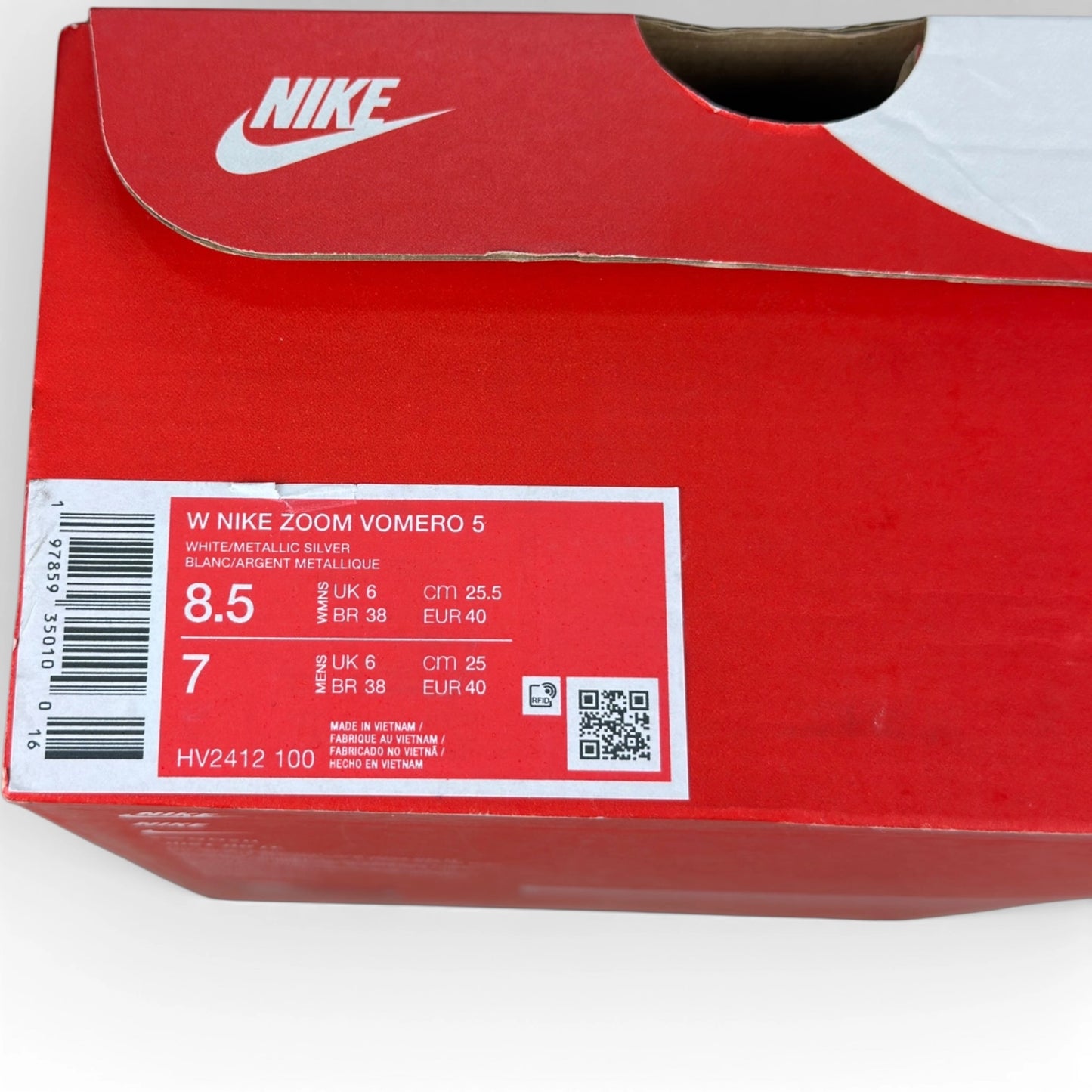 Nike Zoom Vomero 5 White Armory Navy (Women’s) – size EU 40, brand new with original box