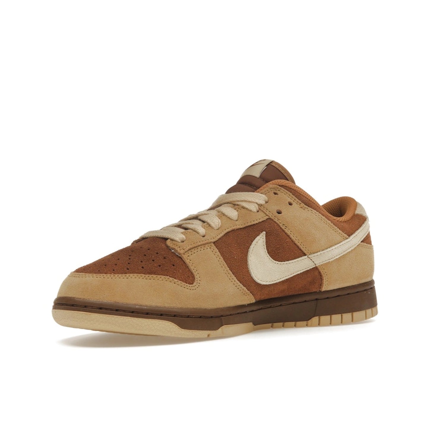 Nike Dunk Low Reverse Maple Women’s sneakers, front view, in brown with tan overlays.
