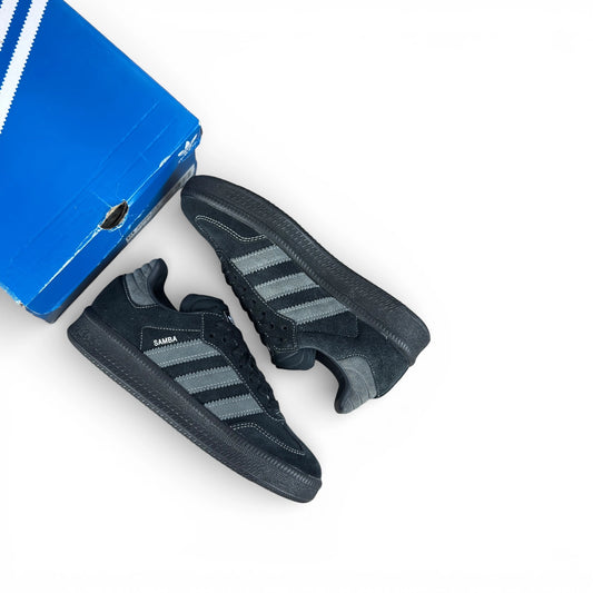 adidas Samba XLG Black Carbon IH2219 – EU 40 2/3, brand new with original box