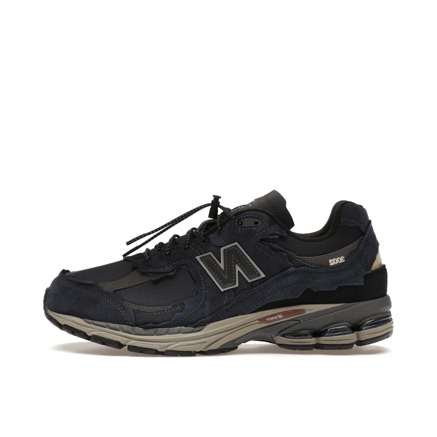New Balance 2002R Protection Pack sneakers, side view, model M2002RDO in eclipse with grey and black details.