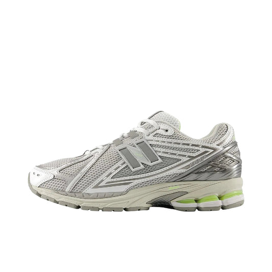 New Balance 1906R Silver Sneakers in thunder brown/black leather