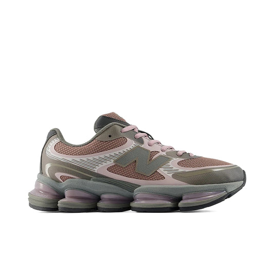 New Balance Abzorb 2000 men’s sneaker in Ice Wine and Earth Shadow with mesh and suede