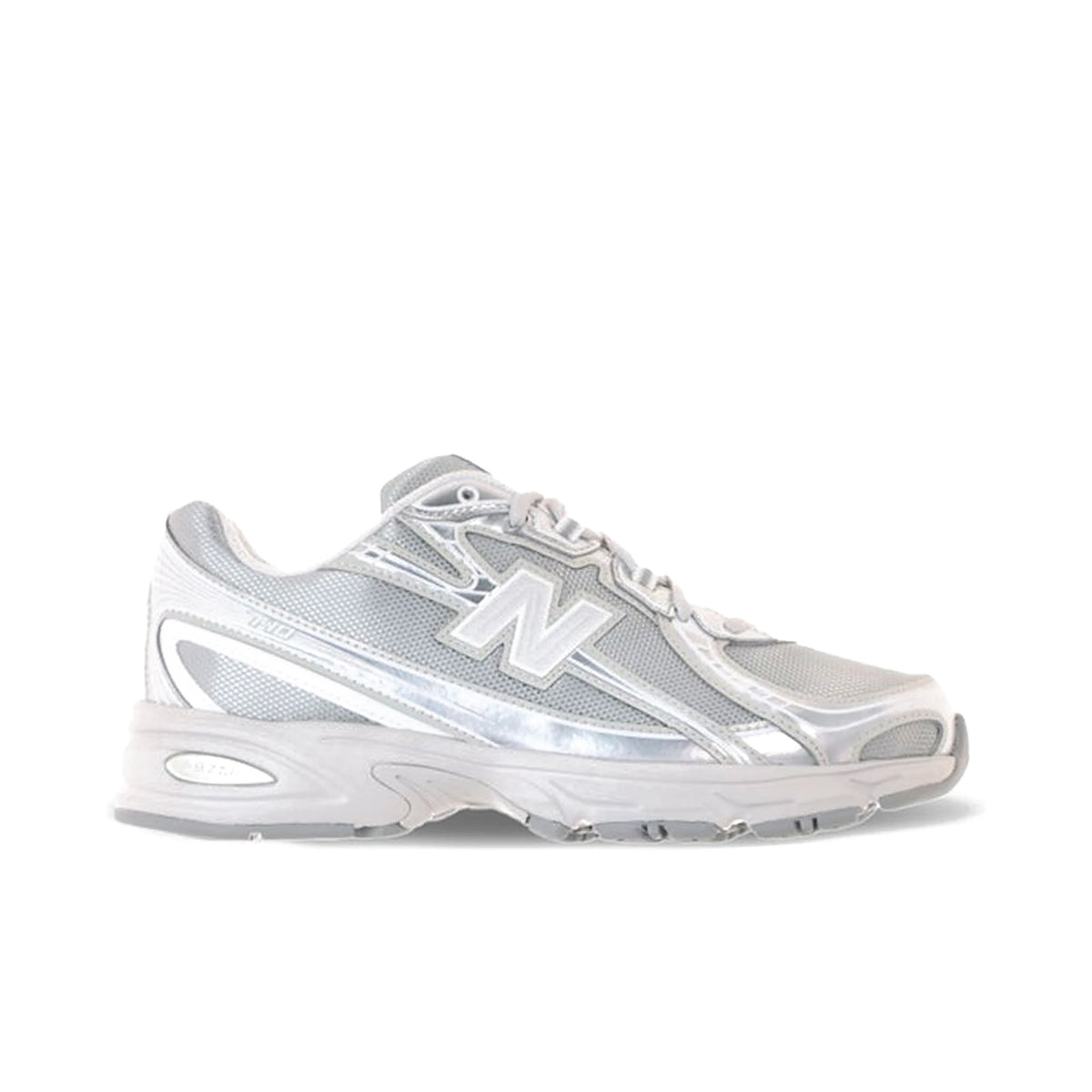 New Balance 740 men's sneakers in metallic silver mesh