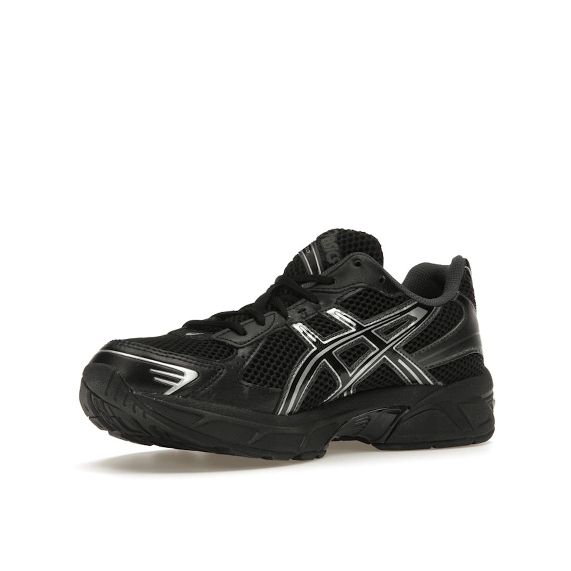 ASICS Gel-1130, front view, in black with silver tones and GEL cushioning technology.