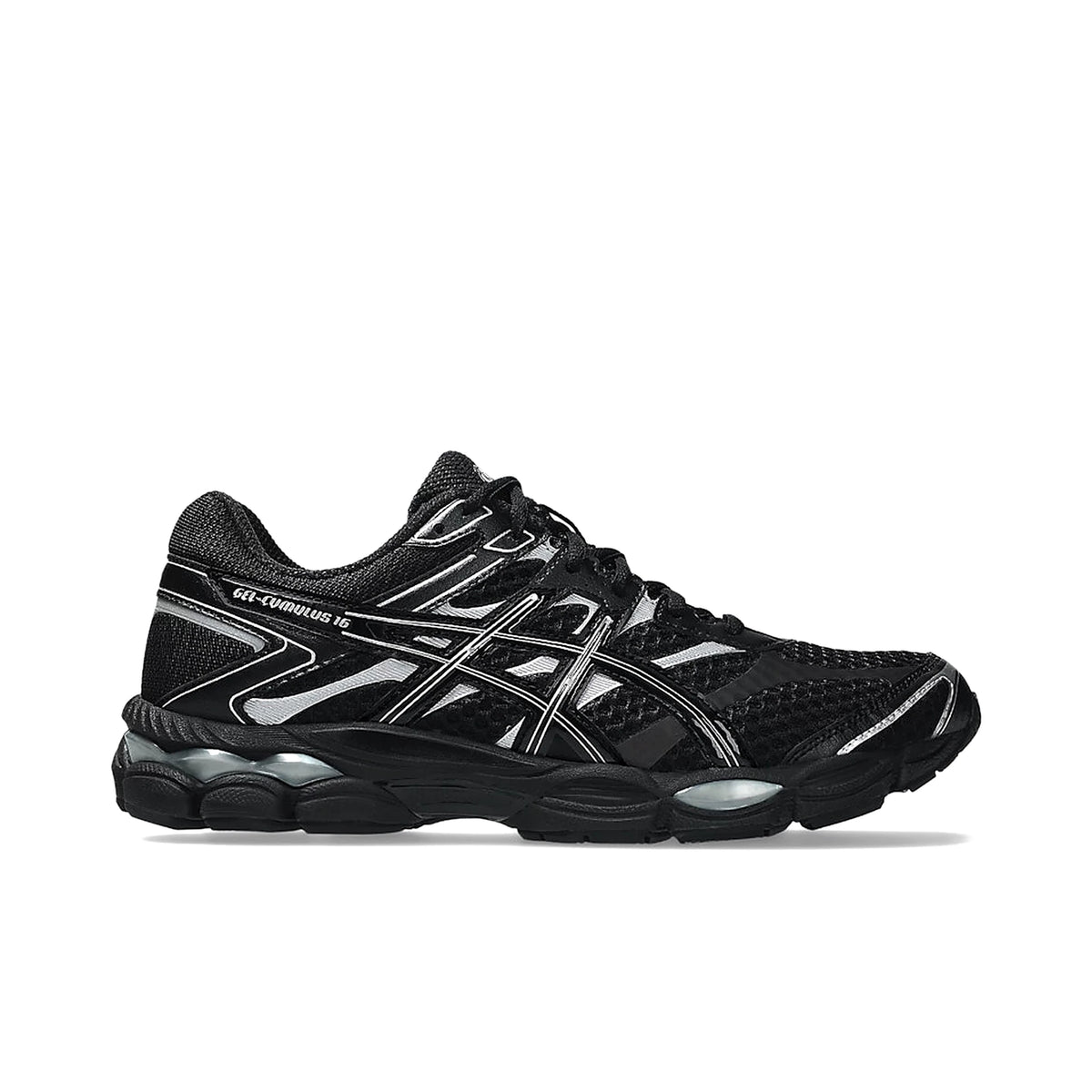 ASICS Gel‑Cumulus 16 sneakers in black with pure silver accents, mesh upper