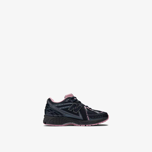 New Balance 1906R Pink Taffy – brand new with original box

