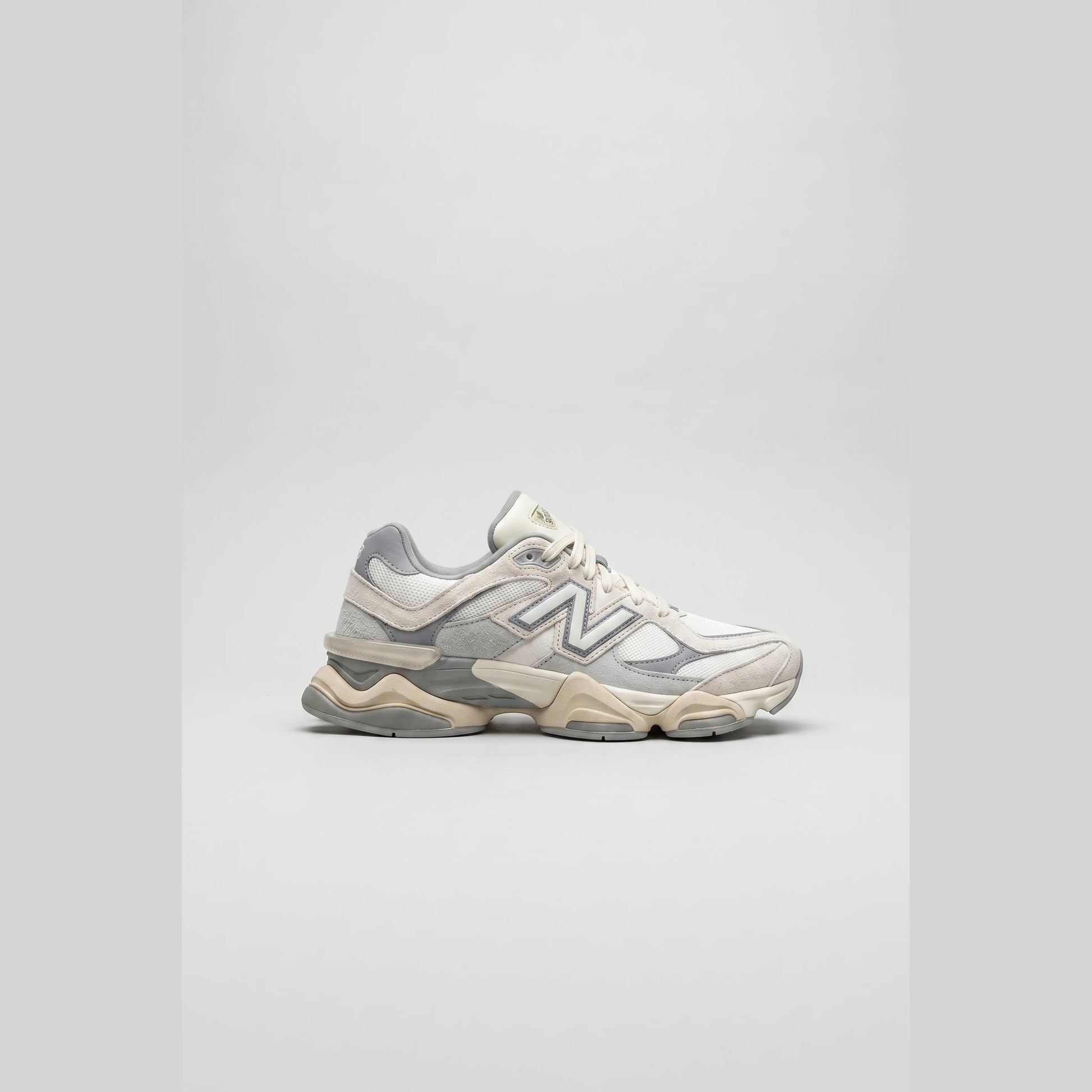 New Balance 9060 Beige Sea Salt – brand new with original box