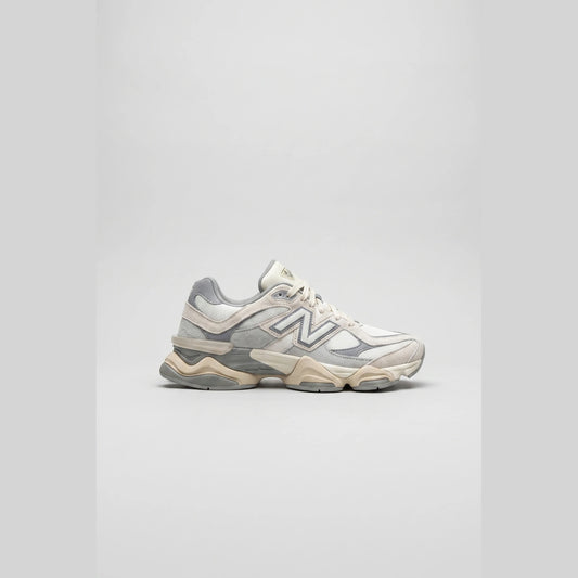 New Balance 9060 Beige Sea Salt – brand new with original box