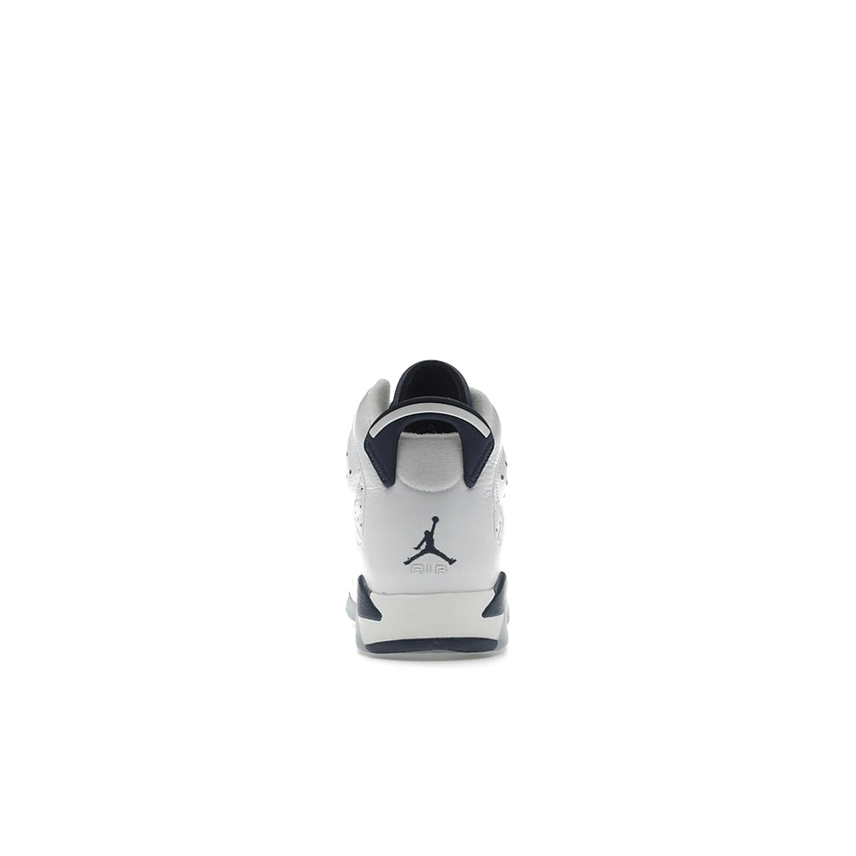 Jordan 6 Retro Midnight Navy kids shoe in white leather with midnight navy velvet accents – image 4 of 4