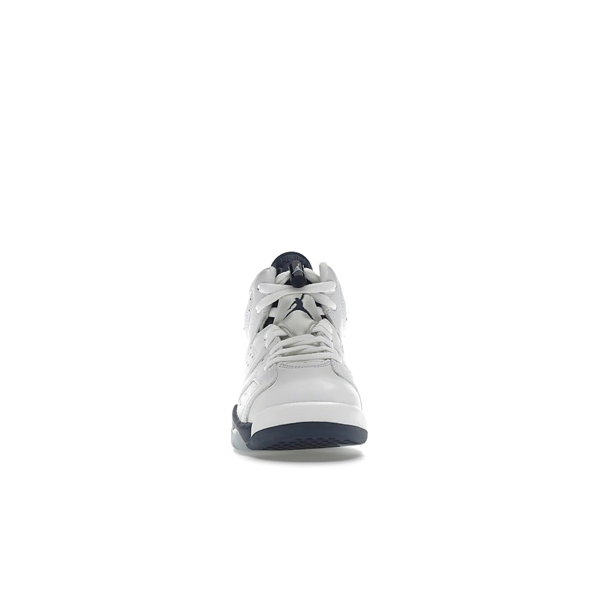 Jordan 6 Retro Midnight Navy kids shoe in white leather with midnight navy velvet accents – image 2 of 4