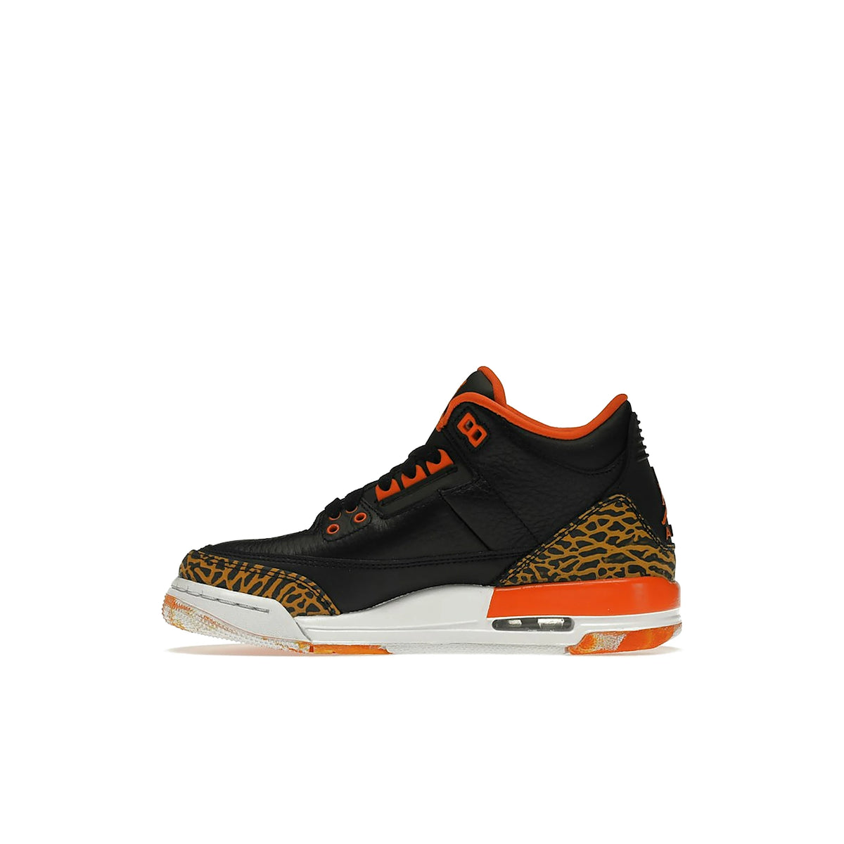 Jordan 3 Retro Kumquat GS, kids shoe in black, kumquat, team orange, white leather and suede – image 3 of 4