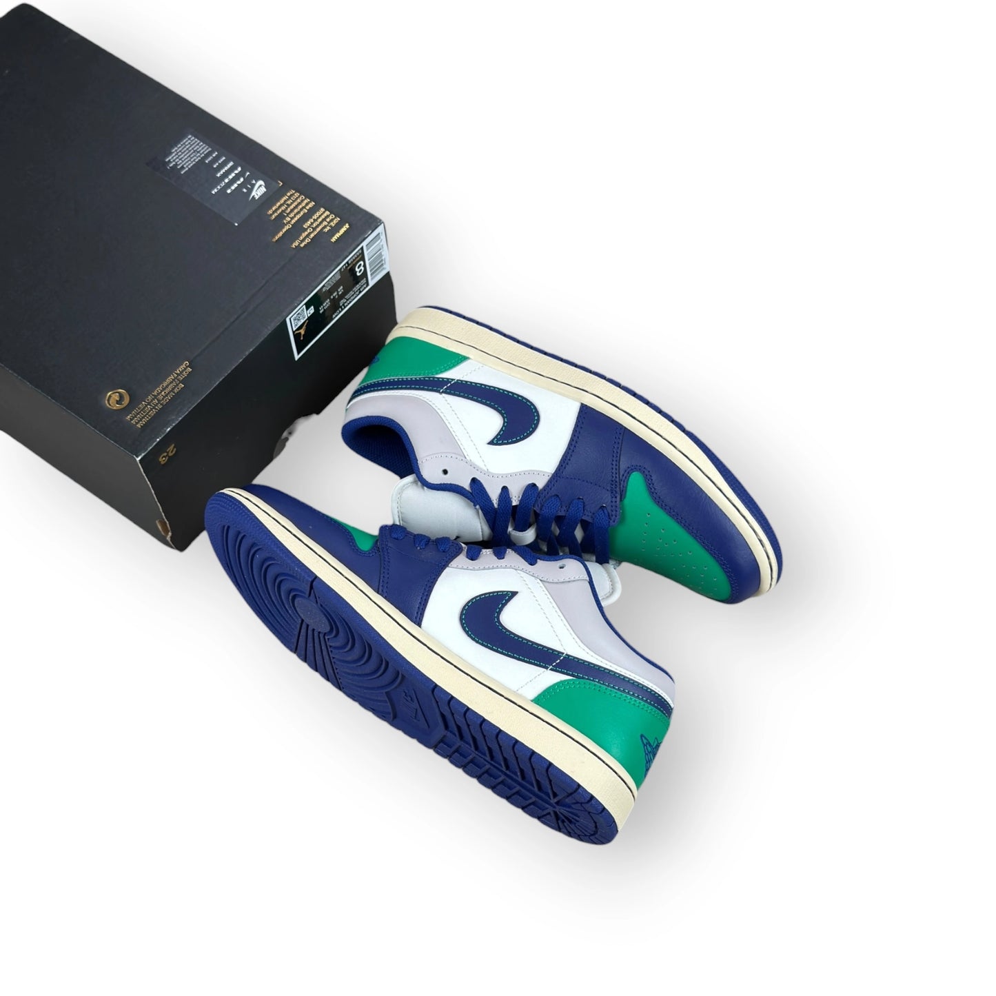 Air Jordan 1 Low Rare Air 553558-147 – EU 41, brand new with cut outlet box