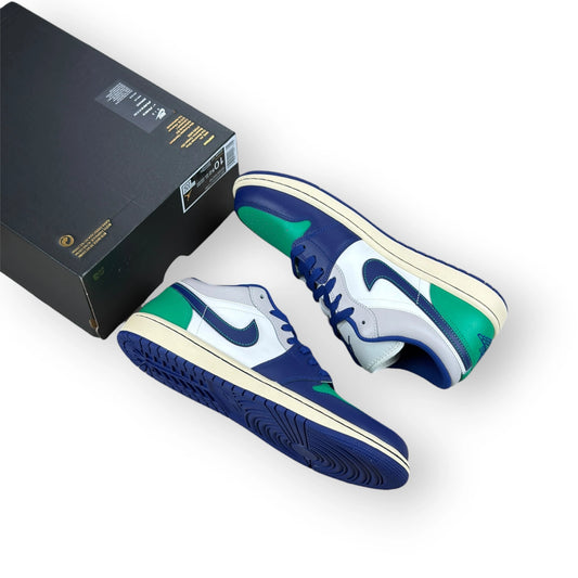 Air Jordan 1 Low Rare Air 553558-147 – EU 44.5, brand new with cut outlet box