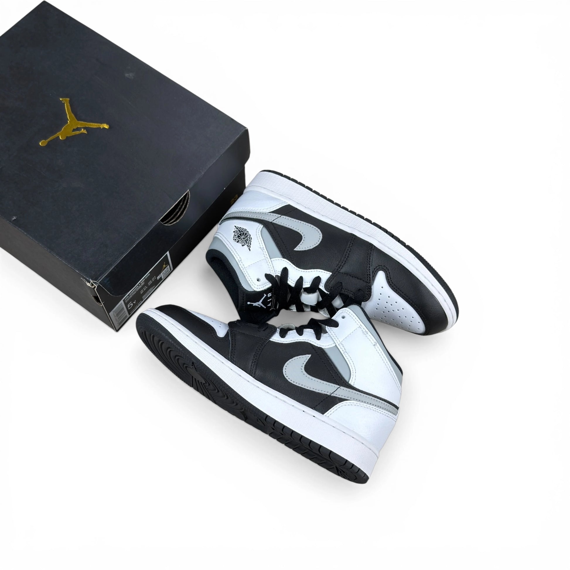 Jordan 1 Mid White Shadow (GS) 554725-073 – EU 37.5, brand new with original box