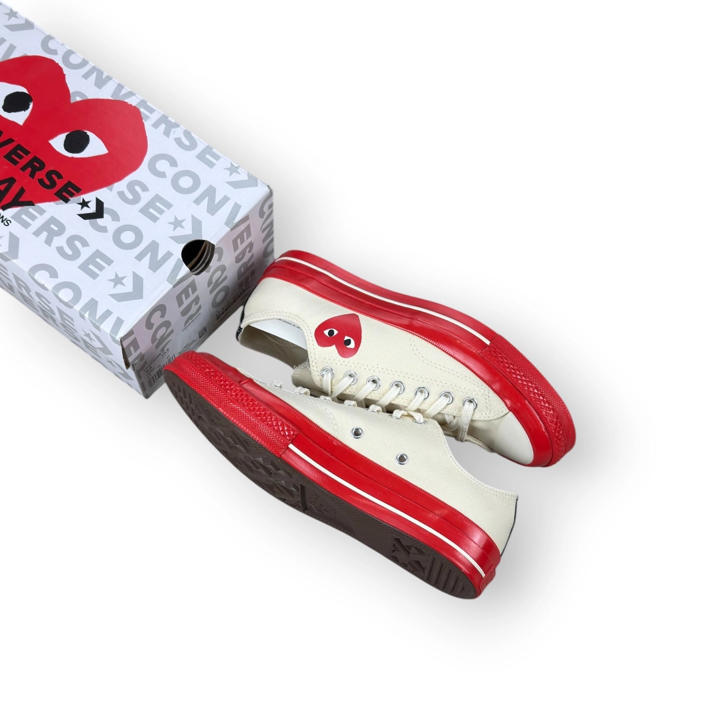 Converse Chuck Taylor All Star 70 Ox CDG PLAY Egret Red Midsole A01796C – EU 42, brand new with original box