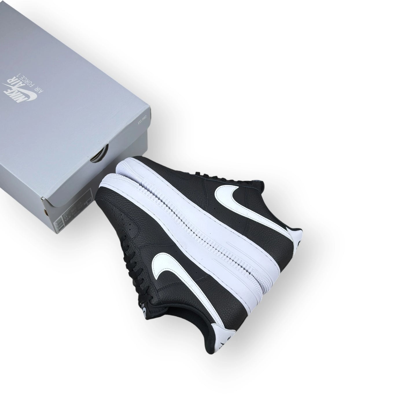 Nike Air Force 1 Low '07 Black White Pebbled Leather CT2302-002 – EU 45, brand new with original box