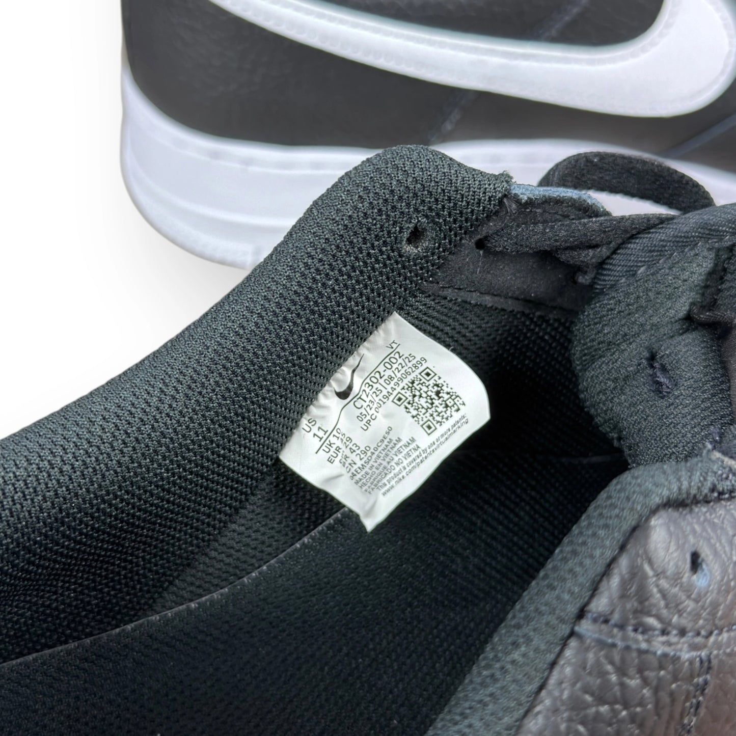 Nike Air Force 1 Low '07 Black White Pebbled Leather CT2302-002 – EU 45, brand new with original box