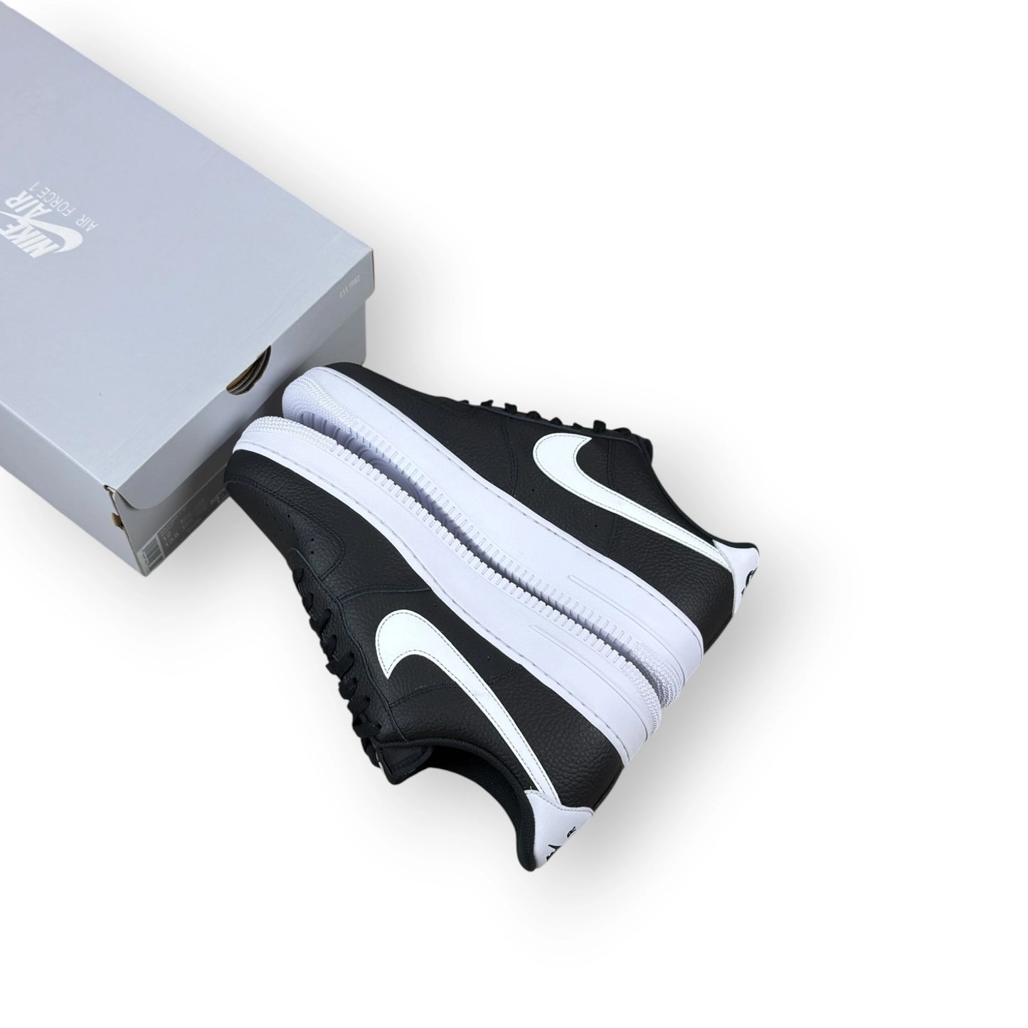 Nike Air Force 1 Low '07 Black White Pebbled Leather CT2302-002 – EU 46, brand new with original box
