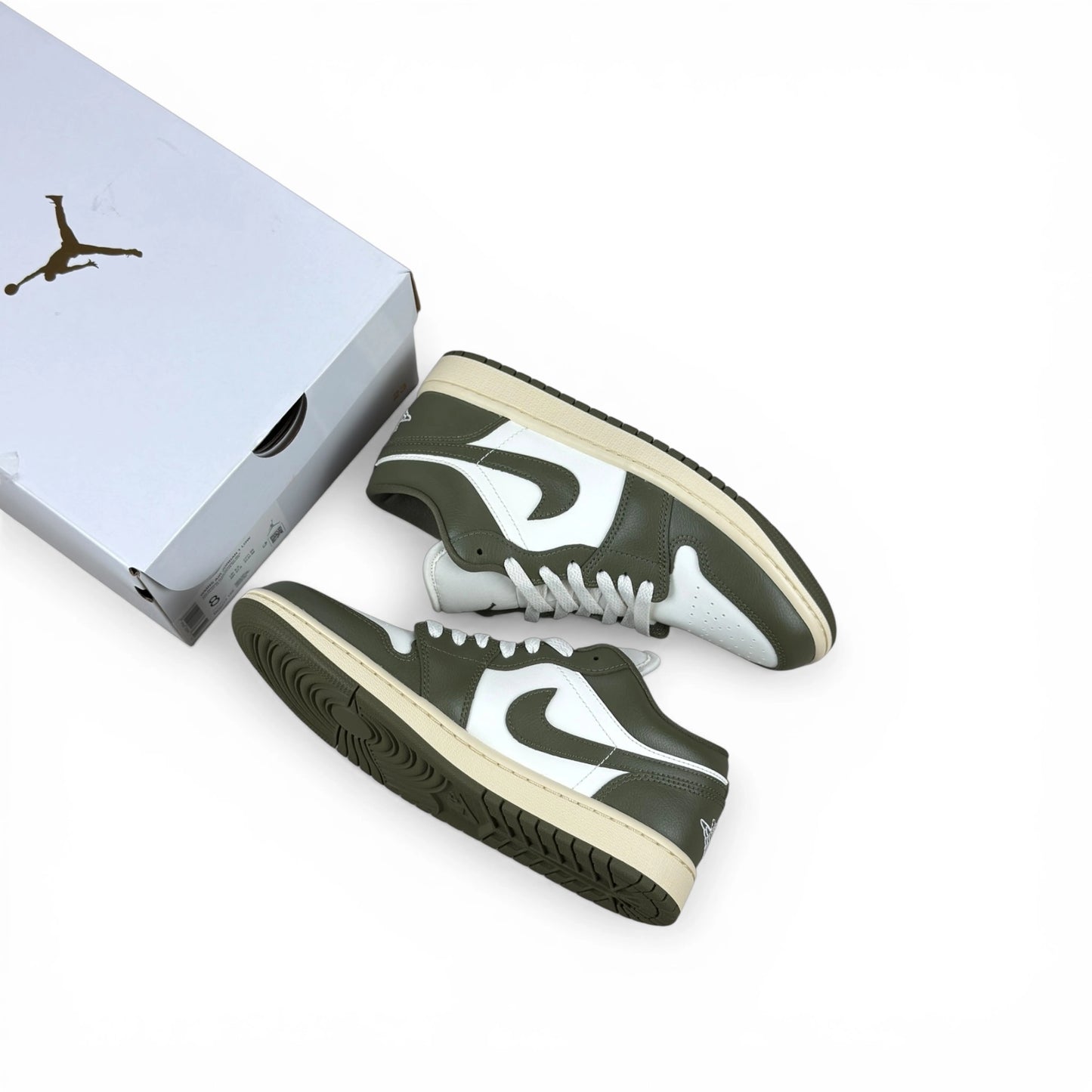 Jordan 1 Low Medium Olive (Women’s) DC0774-122 – EU 39, brand new with original box