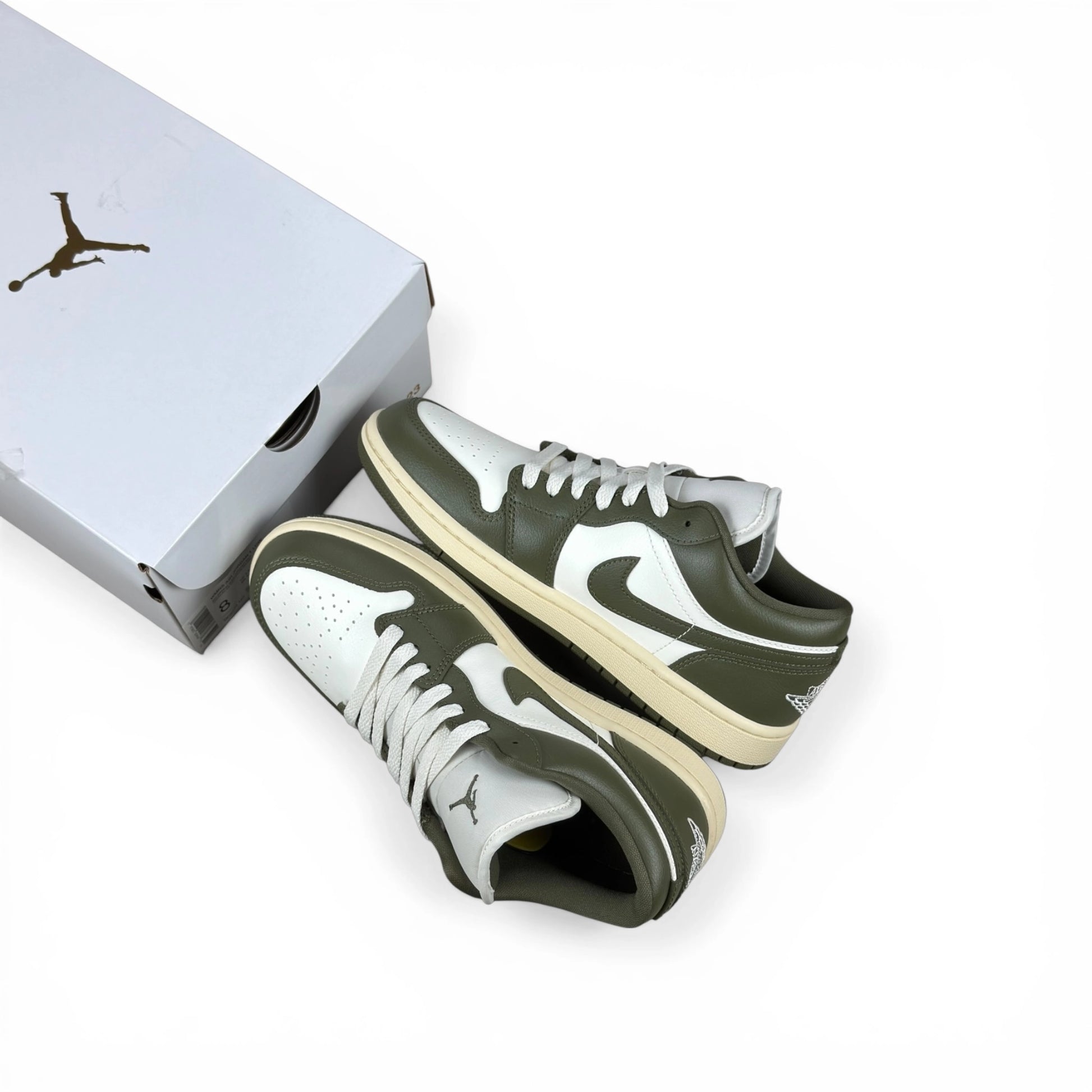 Jordan 1 Low Medium Olive (Women’s) DC0774-122 – EU 39, brand new with original box