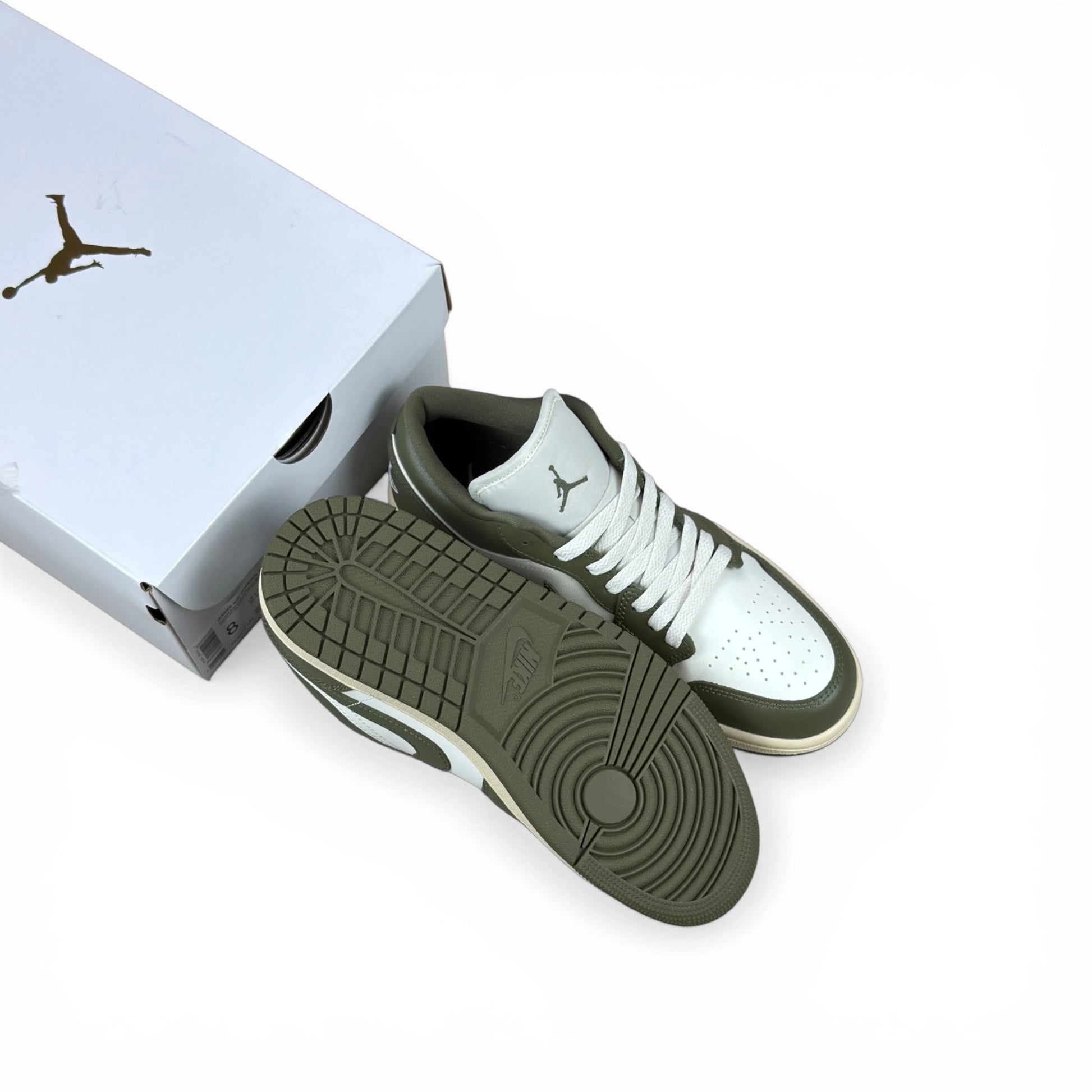 Jordan 1 Low Medium Olive (Women’s) DC0774-122 – EU 39, brand new with original box