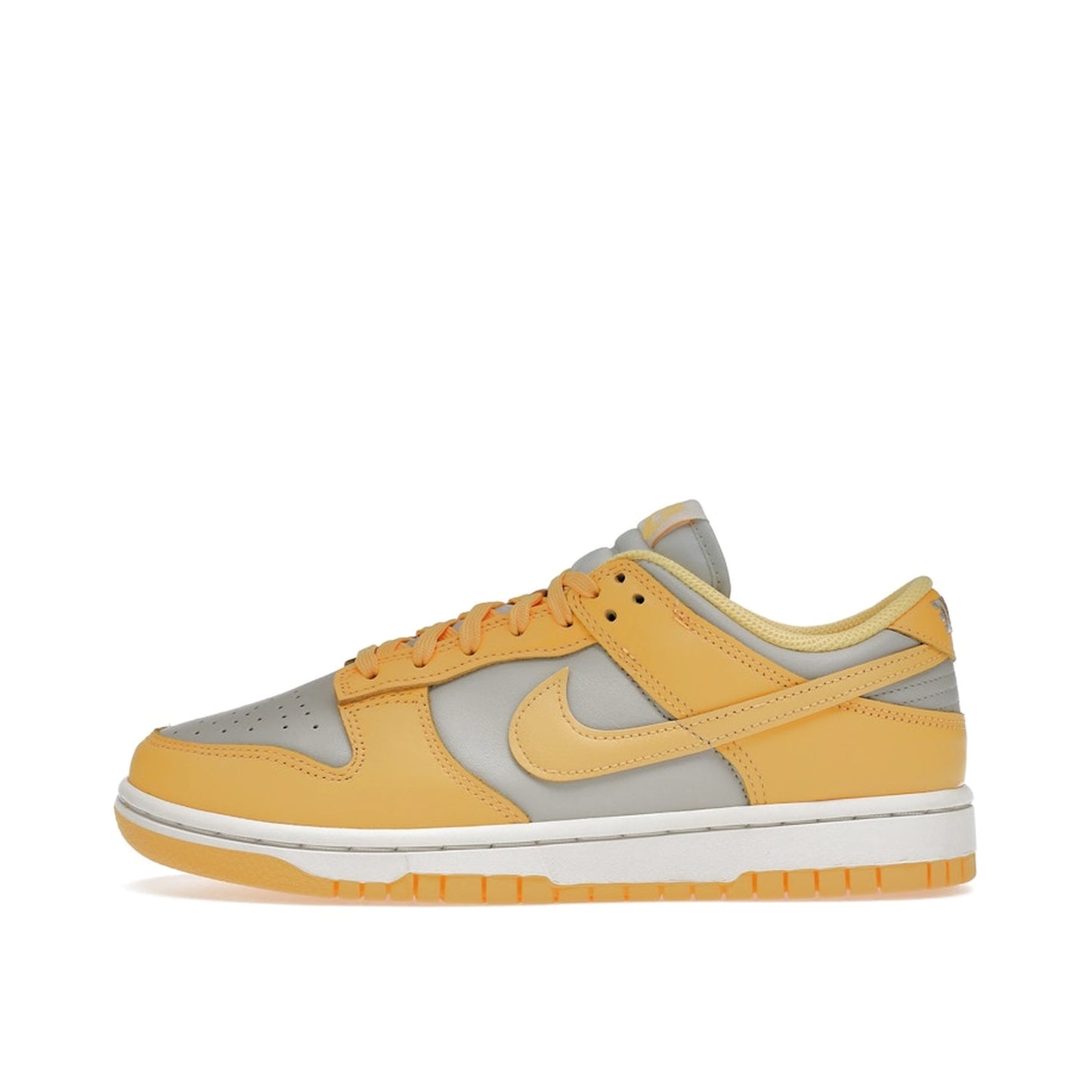 Nike Dunk Low sneakers, side view, model DD1503-002, in Citron Pulse, grey and yellow, women's.