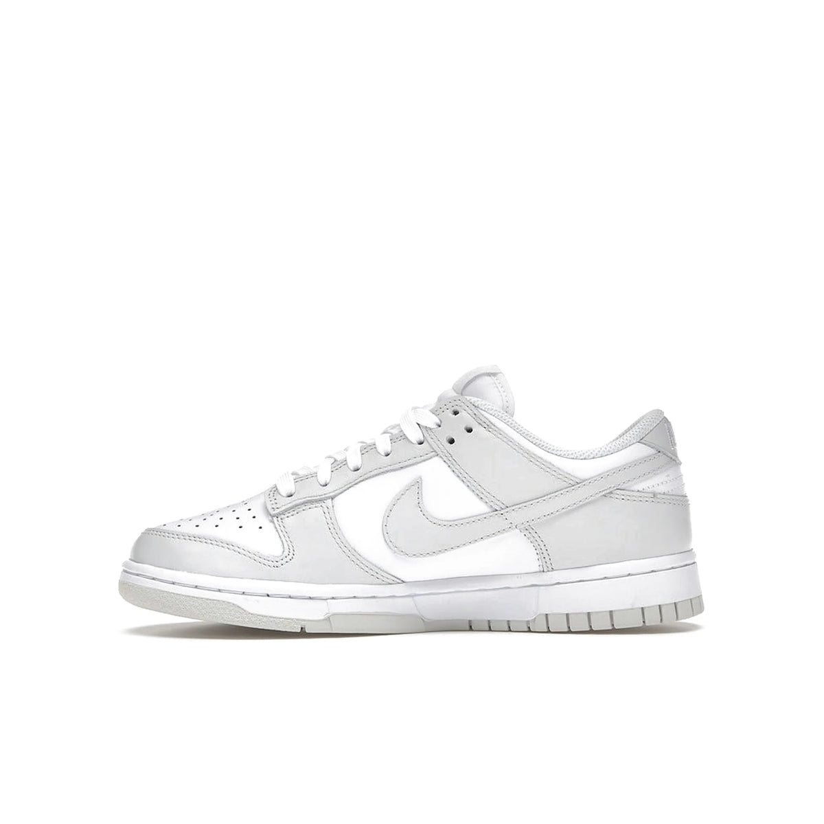 Nike Dunk Low Photon Dust women’s sneaker in white and light smoke grey leather and suede – image 3 of 4