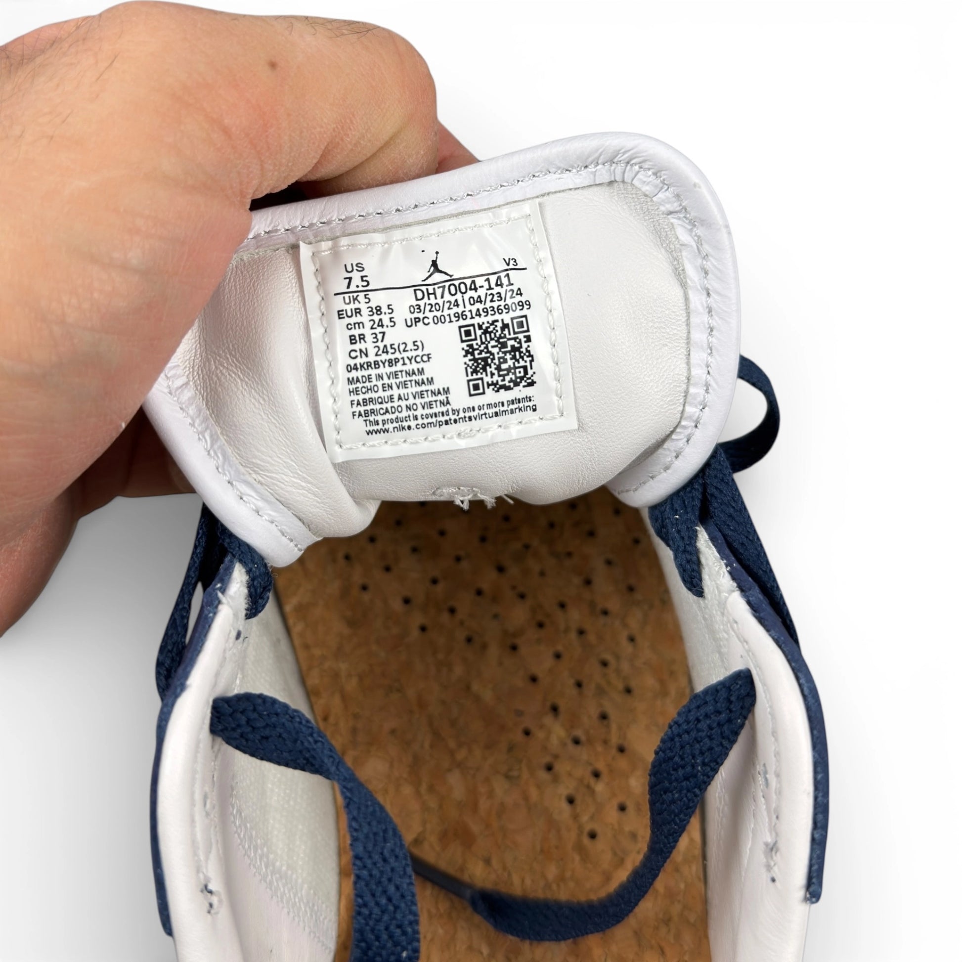 Jordan 1 Elevate Low Midnight Navy (Women’s) DH7004-141 – size EU 38½, brand new with original box