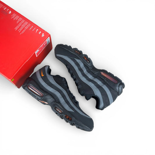 Nike Air Max 95 Black Grey Safety Orange DX2657-001 – EU 47.5, brand new with cut box