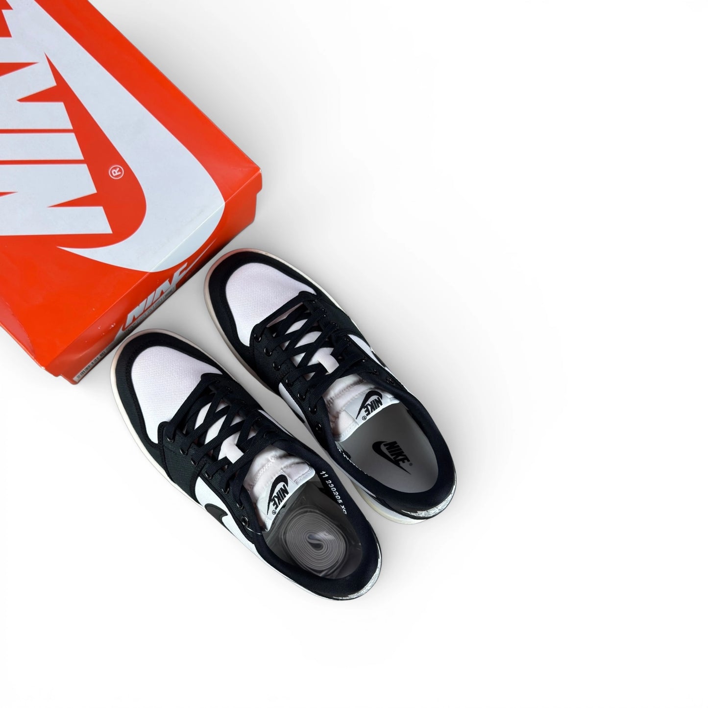 Jordan 1 Retro AJKO Low Black White DX4981-100 – EU 45, brand new with original box