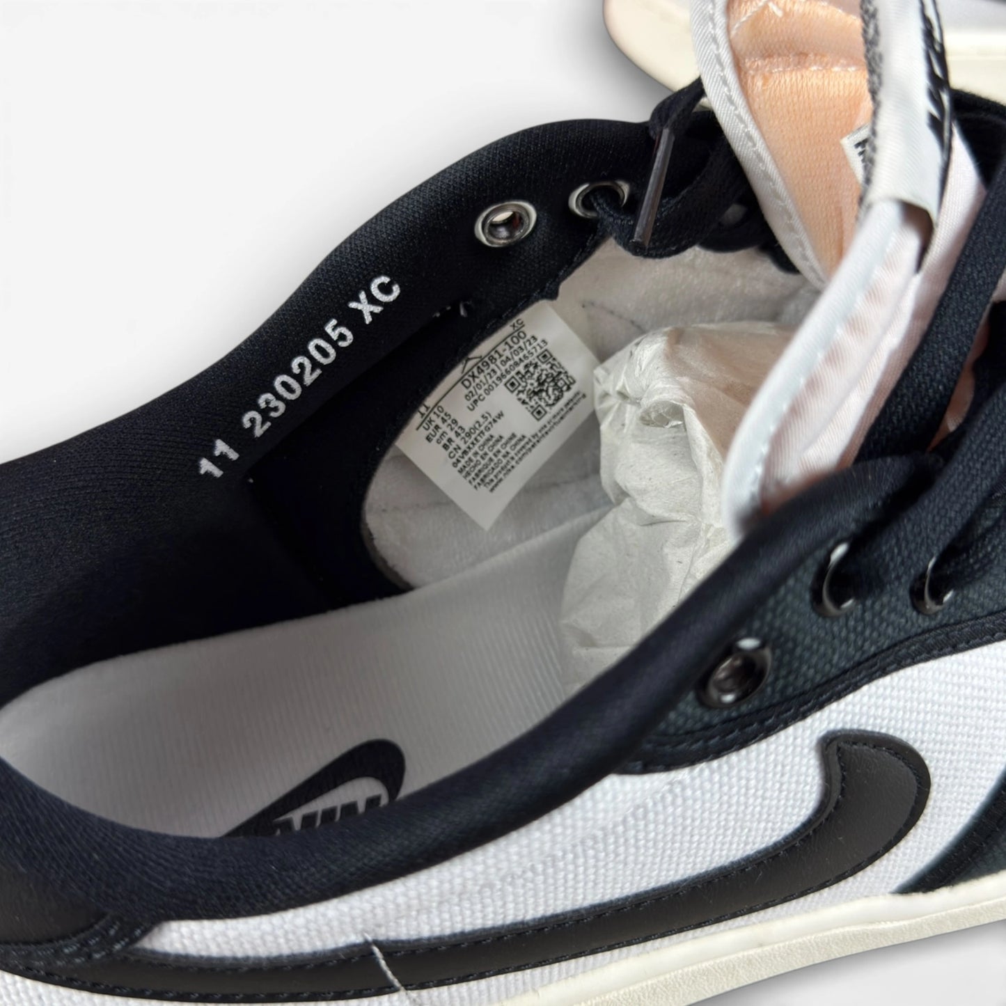 Jordan 1 Retro AJKO Low Black White DX4981-100 – EU 45, brand new with original box