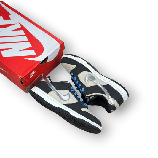 Nike Dunk Low Starry Laces DZ4712-001 – EU 42, brand new with original box