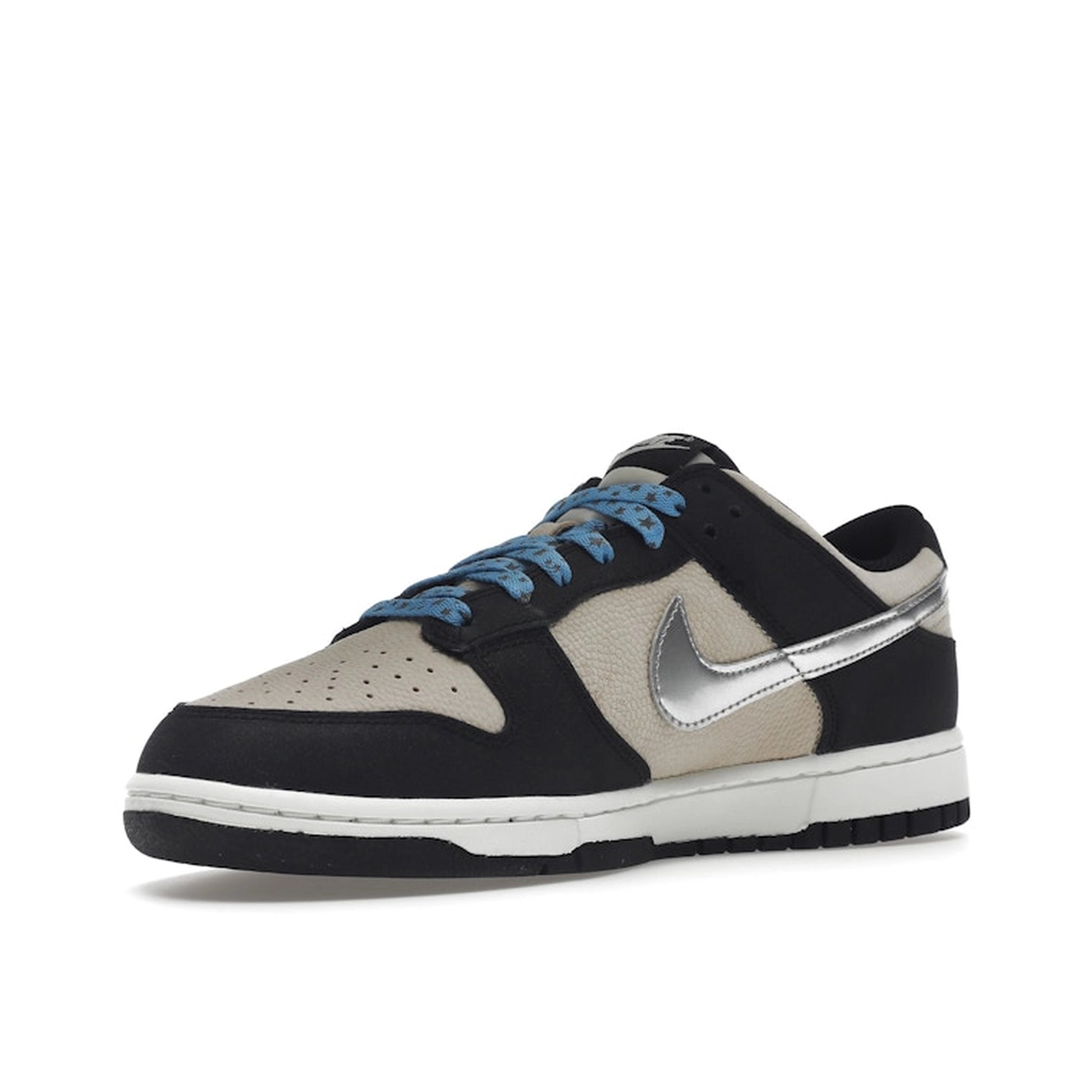 Nike Dunk Low Starry Laces sneakers, front view, model DZ4712-001, women's, black and grey with starry laces.