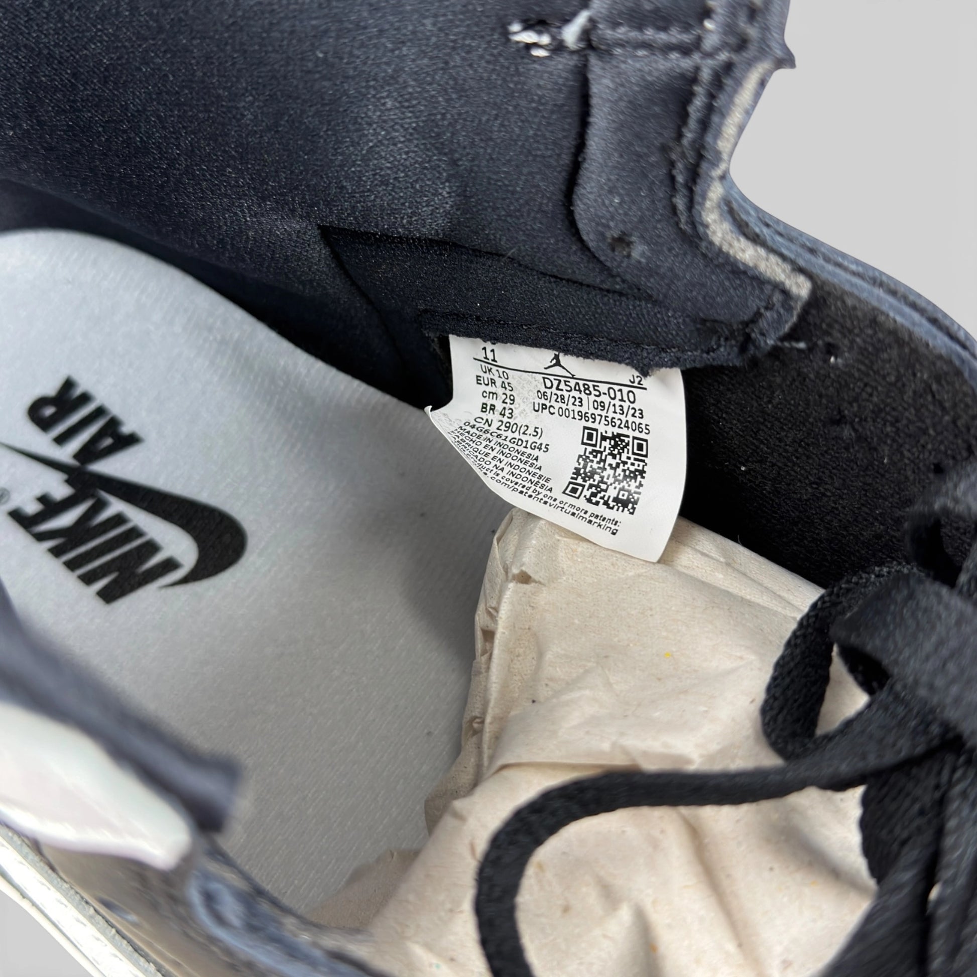 Jordan 1 Retro High OG Black White DZ5485-010 – EU 45, brand new with full original box