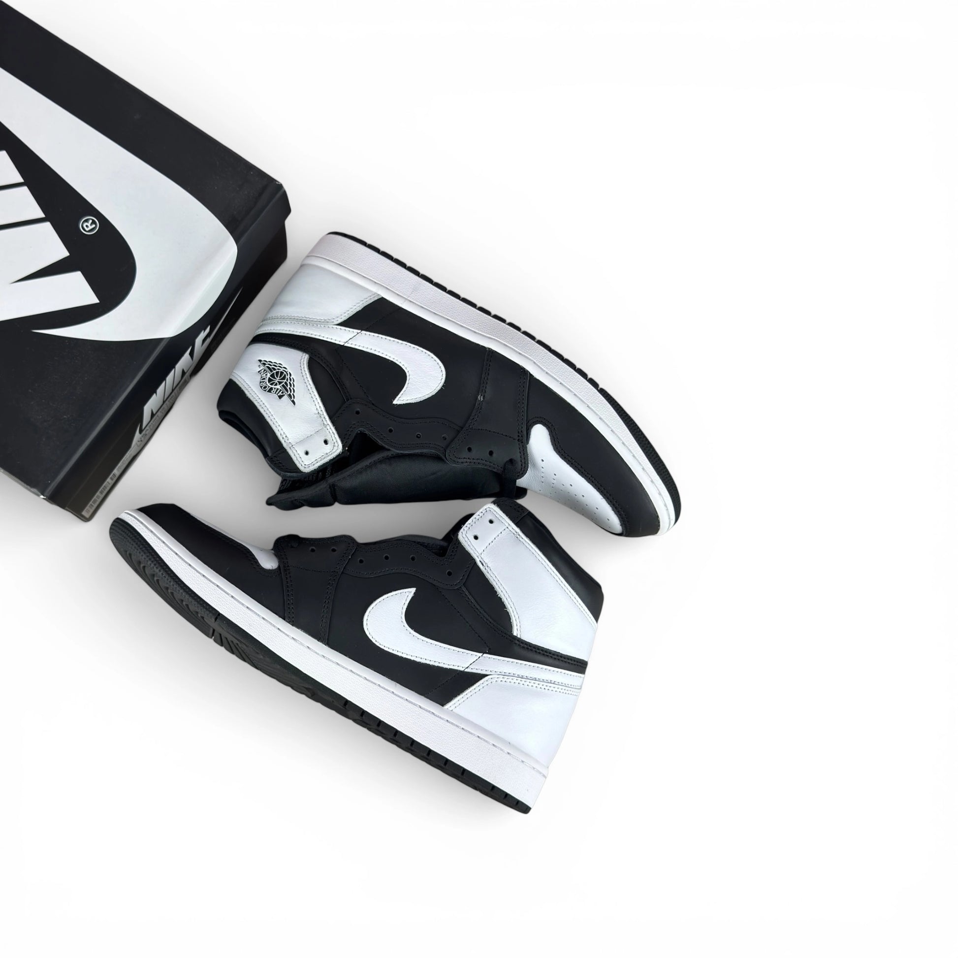 Jordan 1 Retro High OG Black White DZ5485-010 – EU 47.5, brand new with full original box