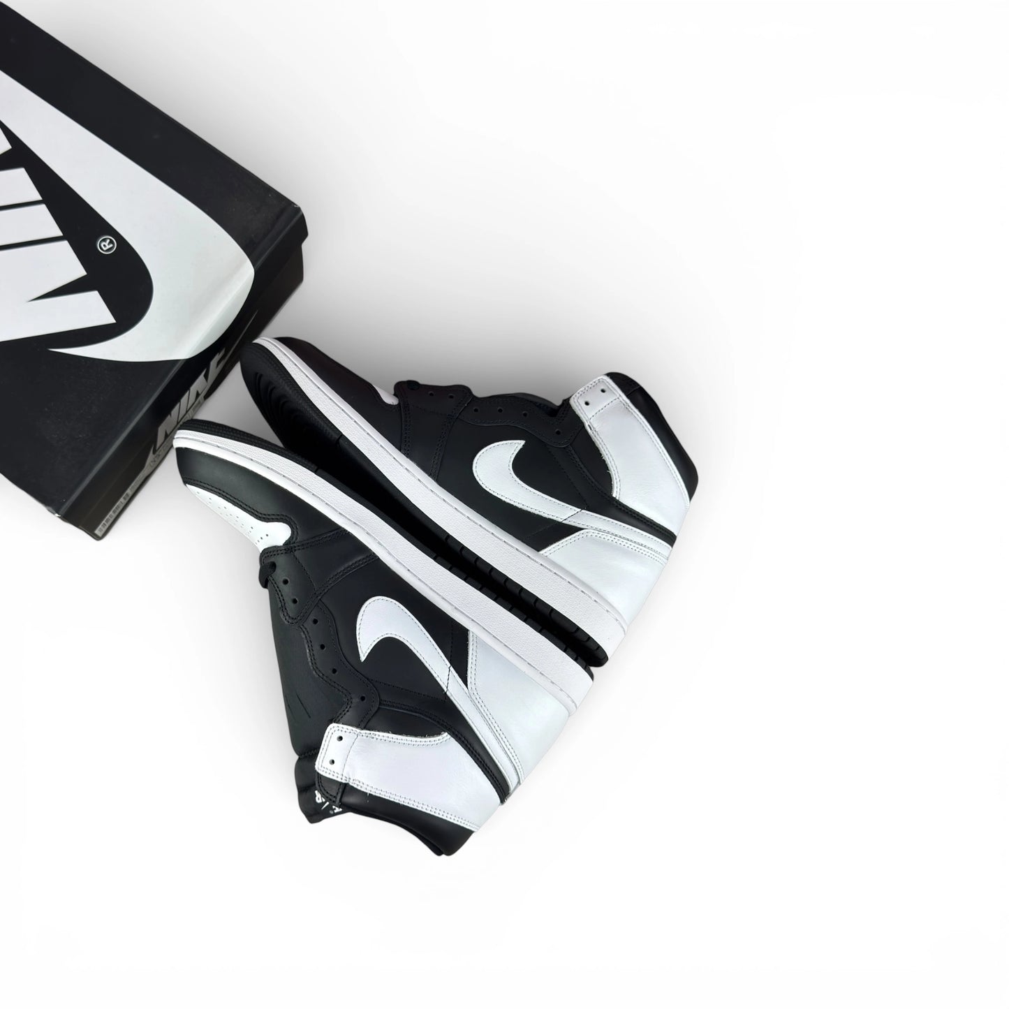 Jordan 1 Retro High OG Black White DZ5485-010 – EU 47.5, brand new with full original box