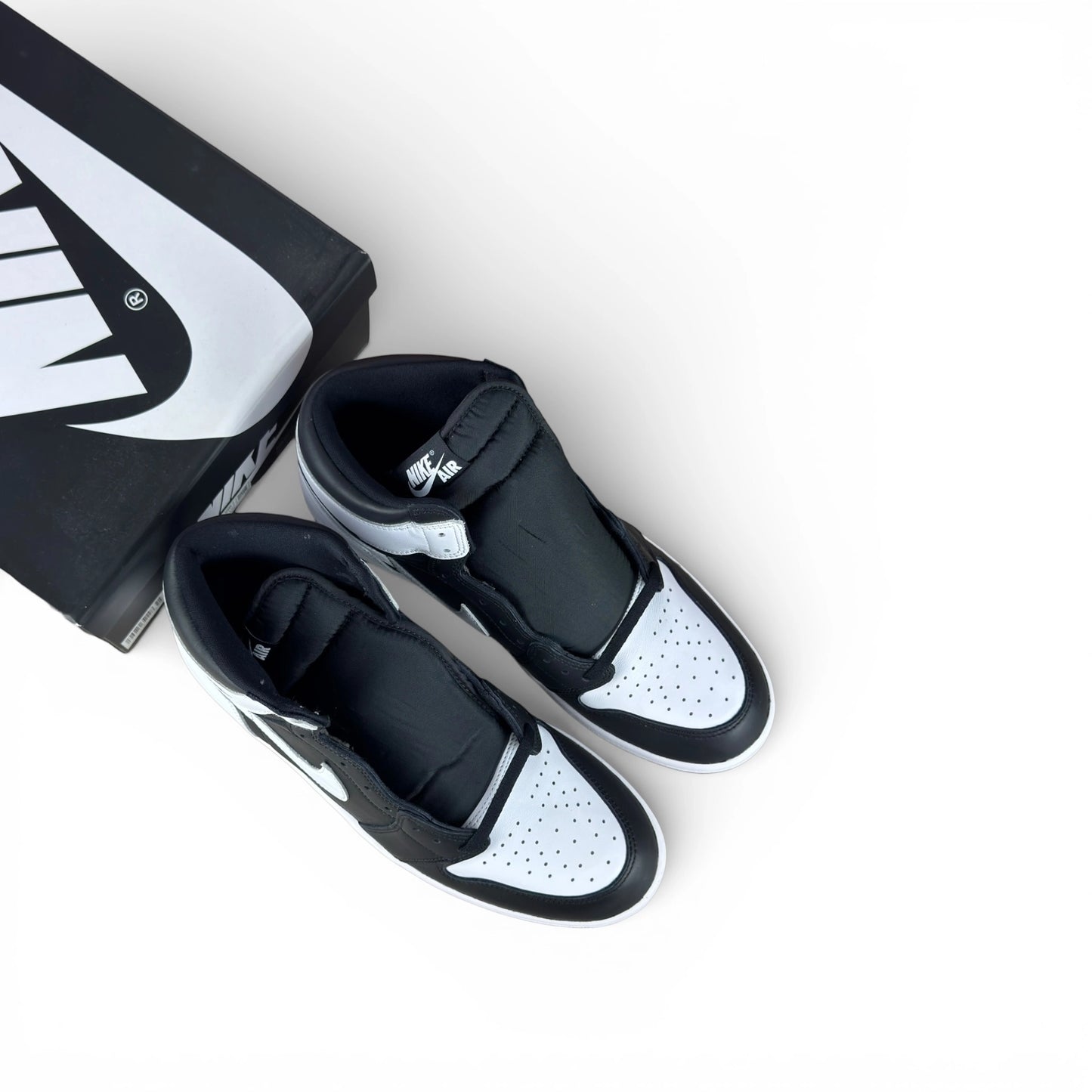 Jordan 1 Retro High OG Black White DZ5485-010 – EU 47.5, brand new with full original box