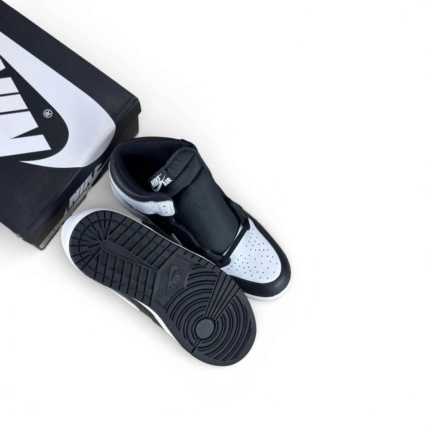 Jordan 1 Retro High OG Black White DZ5485-010 – EU 47.5, brand new with full original box