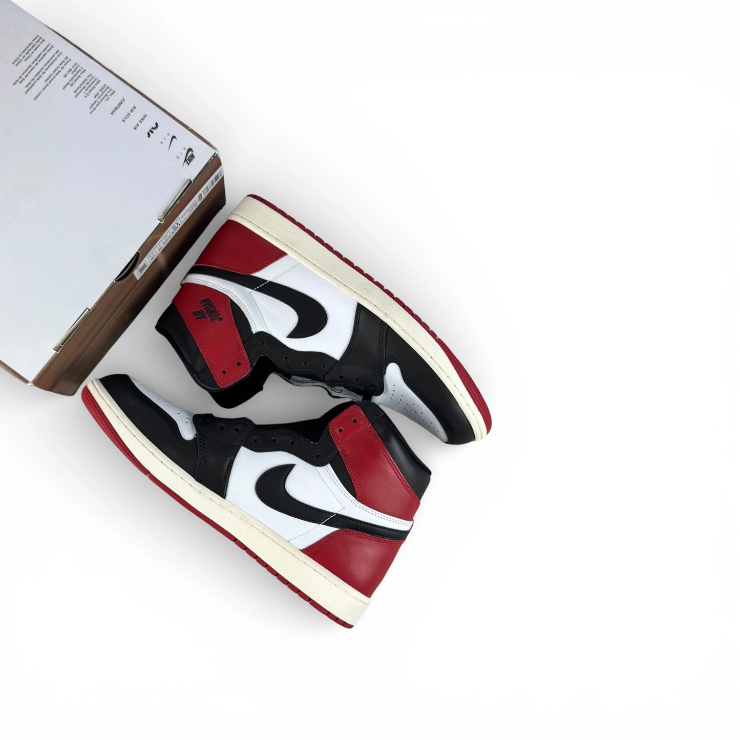 Jordan 1 Retro High OG Black Toe Reimagined – EU 46, brand new sneakers, cut box