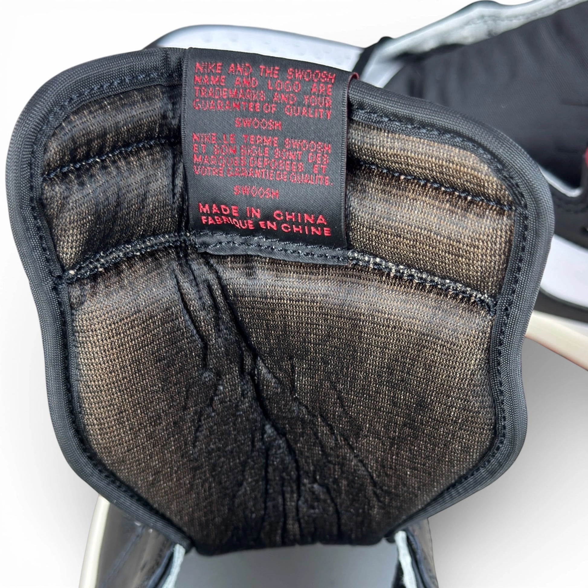 Jordan 1 Retro High OG Black Toe Reimagined – EU 46, brand new sneakers, cut box