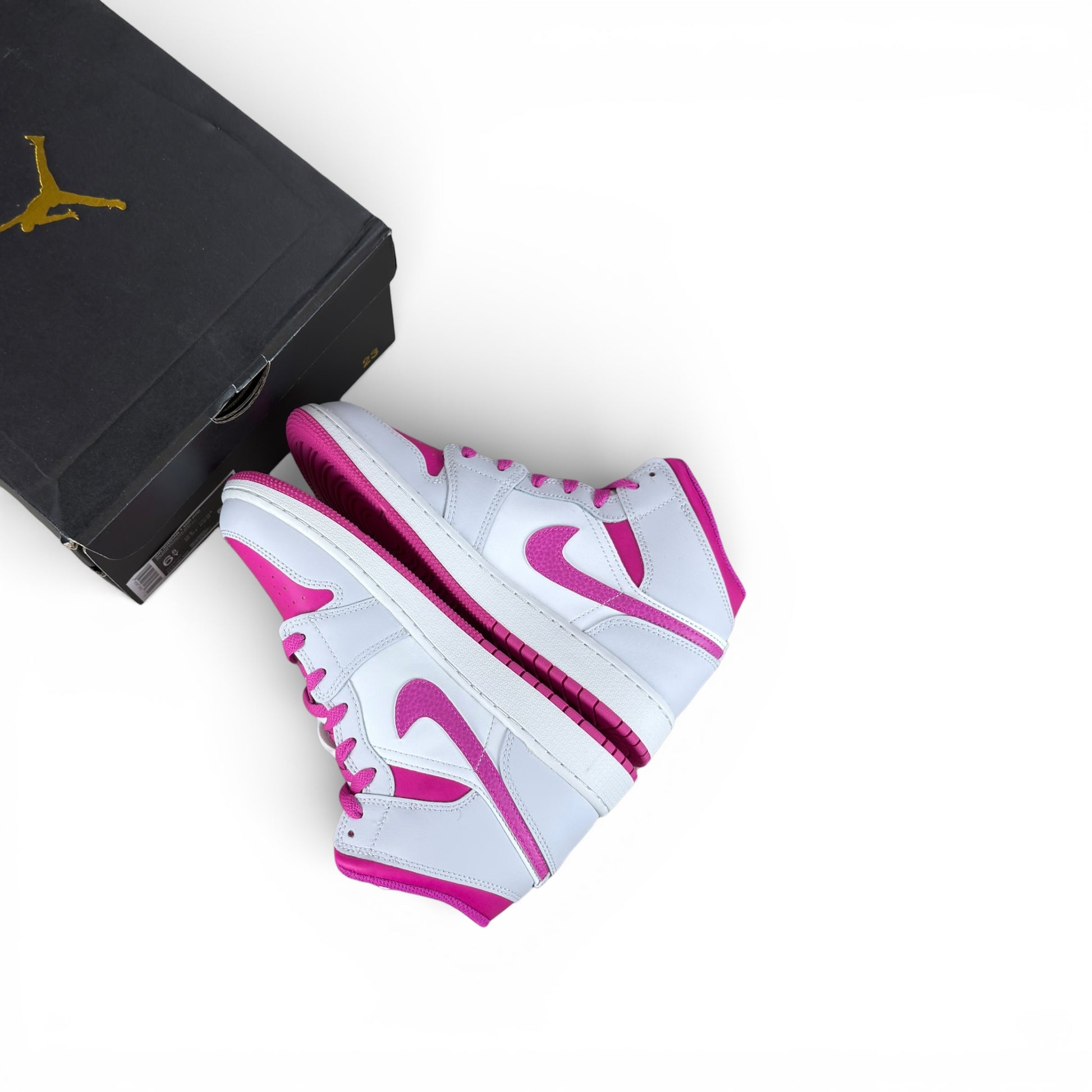 Jordan 1 Mid Fire Pink (GS) FD8780-500 – EU 39, brand new with original box