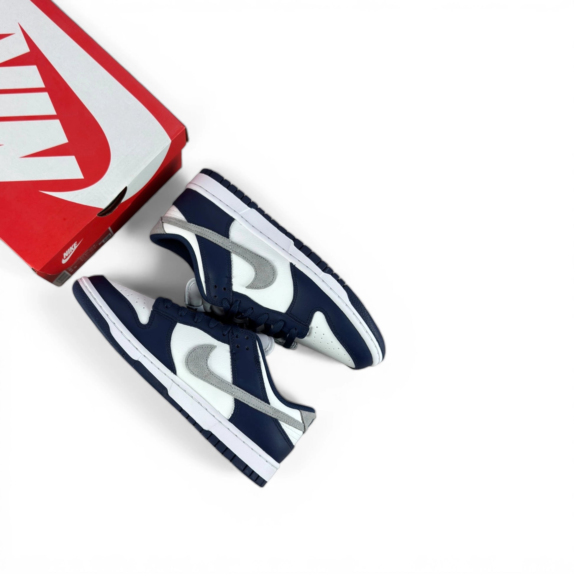 Nike Dunk Low Summit White Midnight Navy FD9749-400 – EU 41, brand new with original box