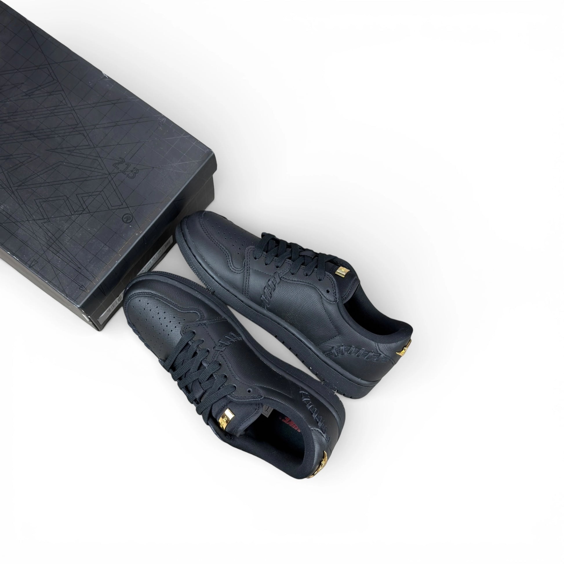 Air Jordan 1 Low Method of Make Black and Metallic Gold with premium finishes and clean leather overlays, EU 39, brand new with original box